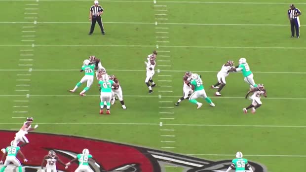 Miami Dolphins defensive tackle Christian Wilkins steps up his game in Preseason Week 2 | Baldy's Breakdowns Miami Dolphins defensive tackle Christian Wilkins steps up his game in Preseason Week 2 | Baldy's Breakdowns