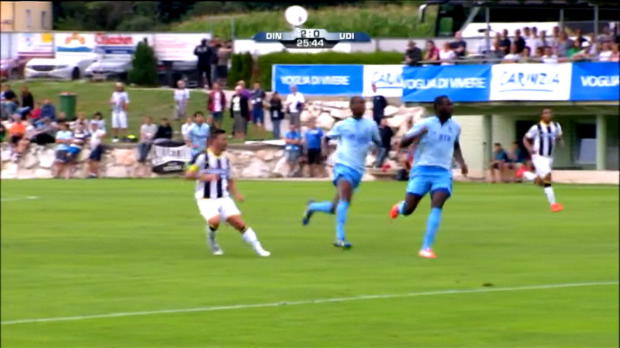 Foot : Amical - Le lob parfait d'Antonio Di Natale