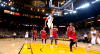 Vidéo - Warriors - La superbe passe à l'aveugle de Curry Vidéo - Warriors - La superbe passe à l'aveugle de Curry