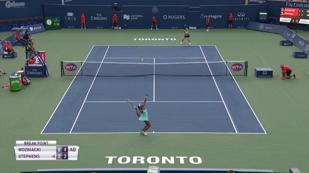  : Toronto - Wozniacki carte Stephens et rejoint la finale