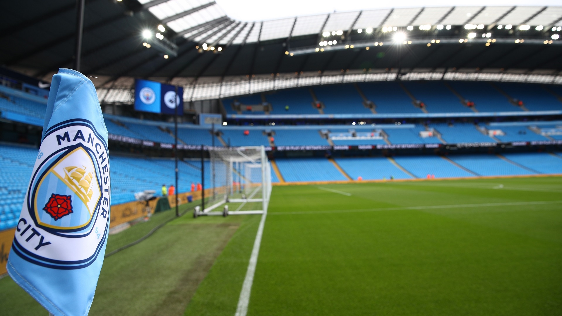 2020-04-06-premier-manchester-city-logo-etihad-stadium-general