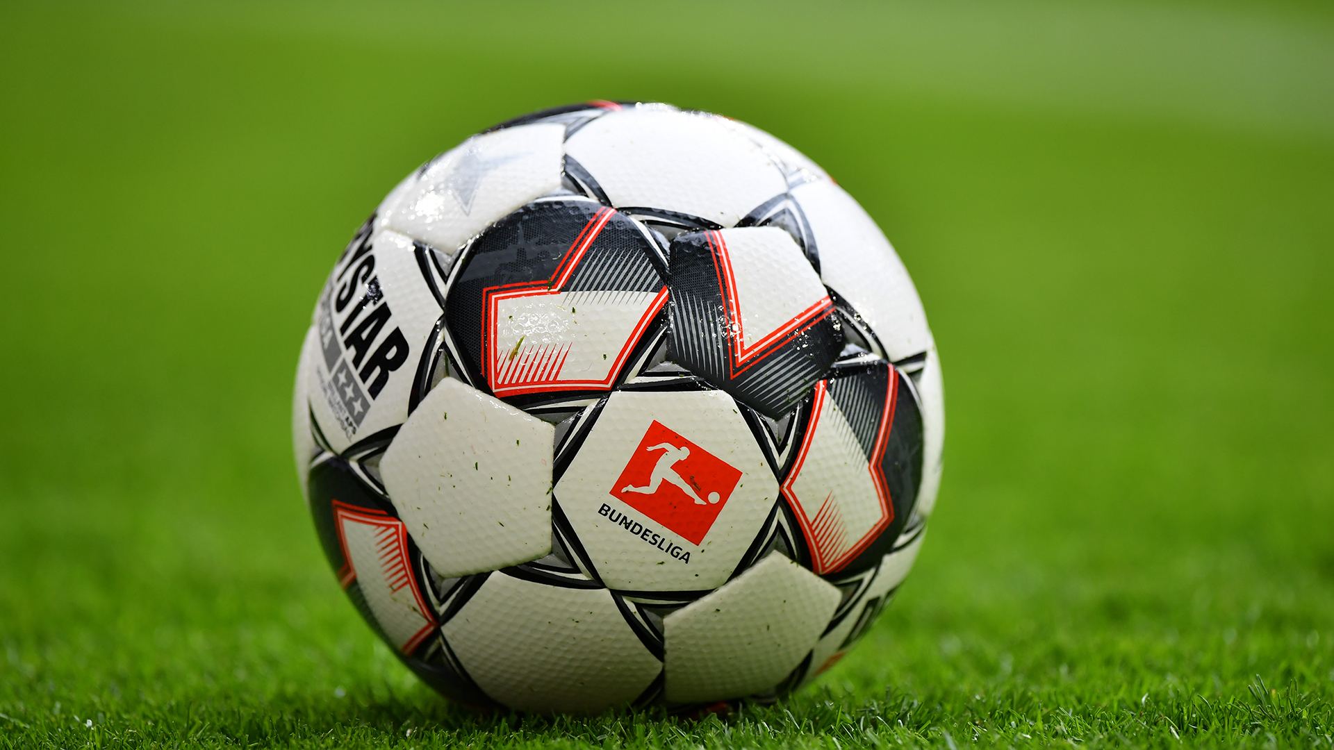 20200430_Bundesliga_Ball