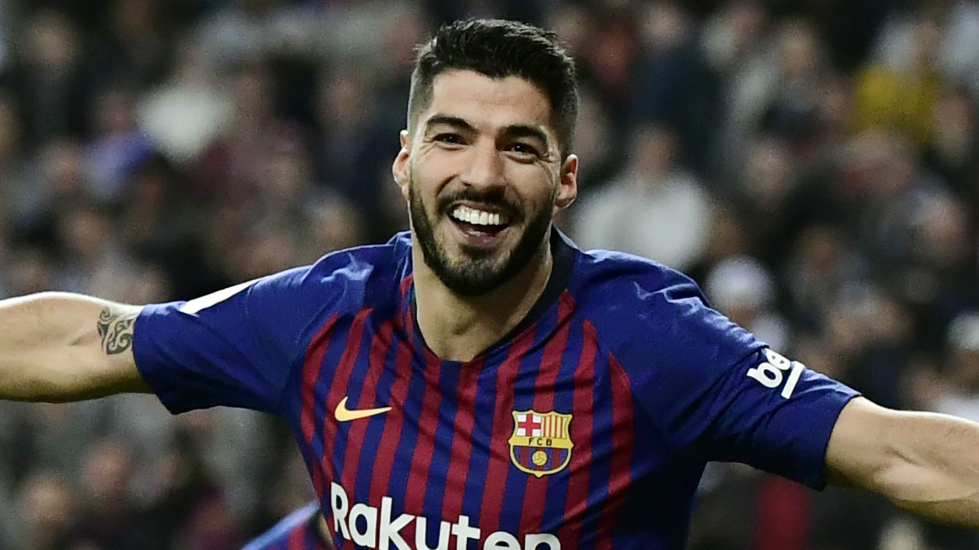 Barcelona News: Luis Suarez Matches Diego Forlan By Reaching La Liga ...