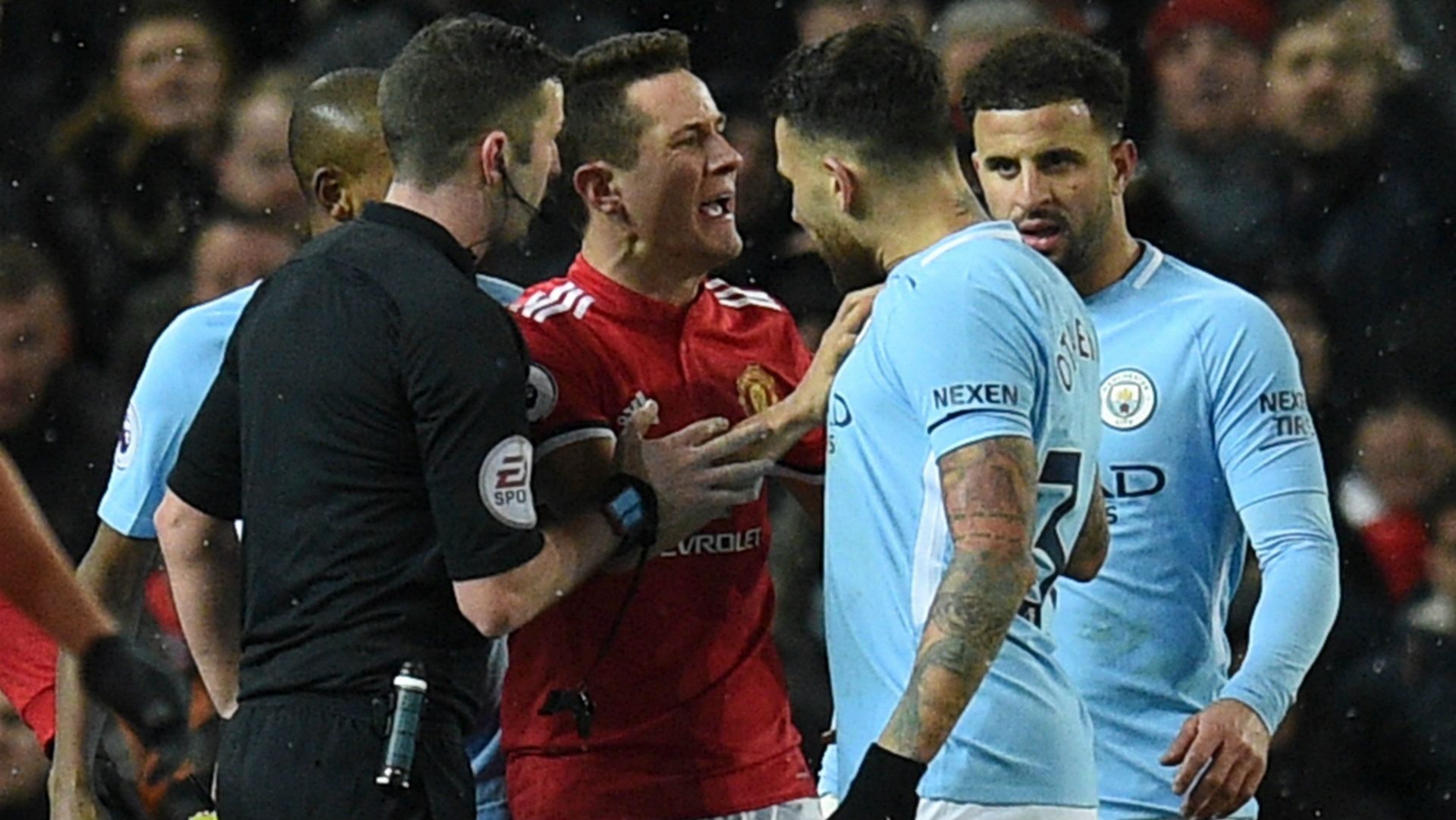 Ander Herrera, Nicolas Otamendi, Manchester United vs Manchester City, 17/18