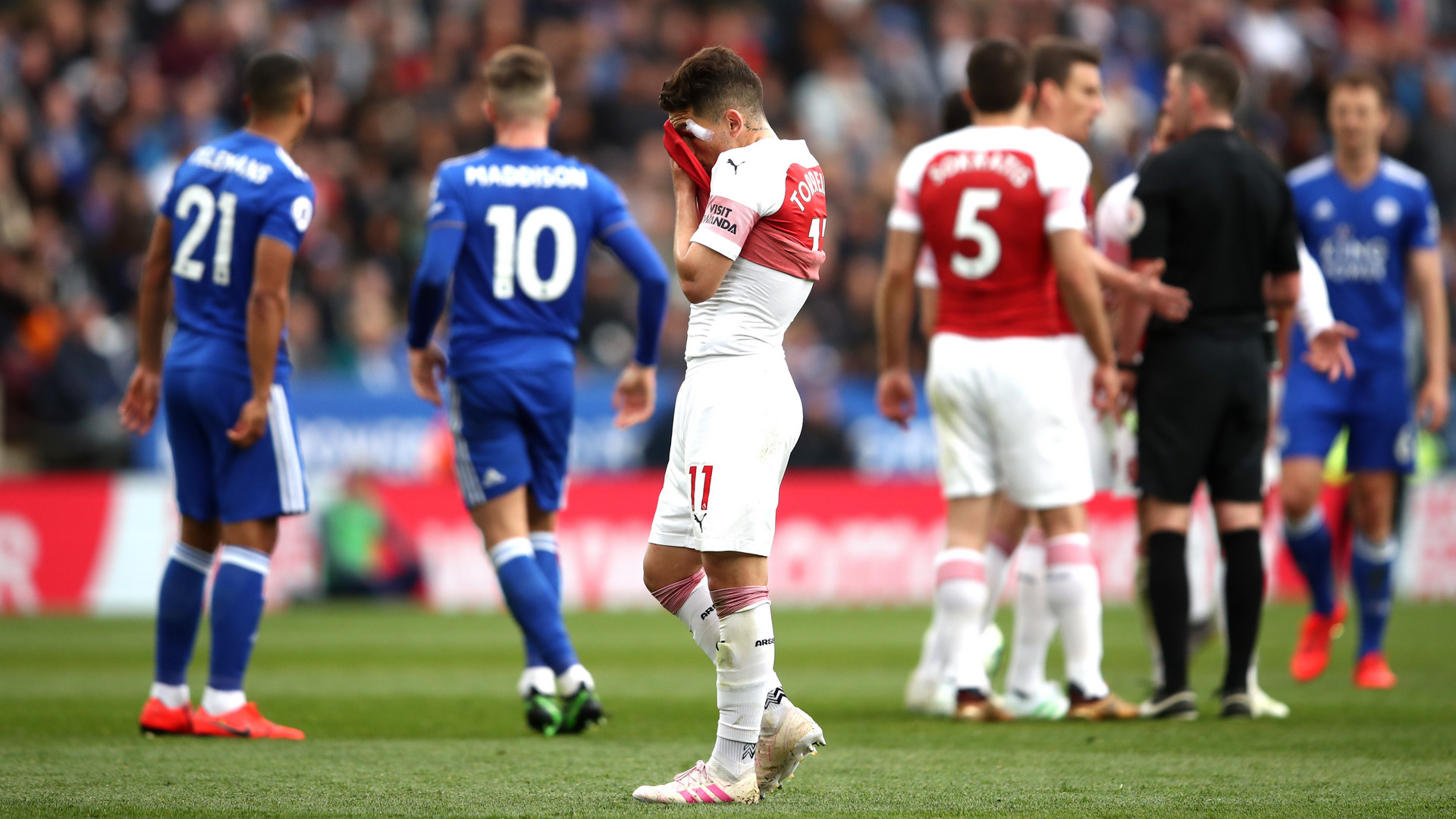 Arsenal chute sur la pelouse de Leicester - Fil info - Angleterre - Etranger Arsenal chute sur la pelouse de Leicester - Fil info - Angleterre - Etranger