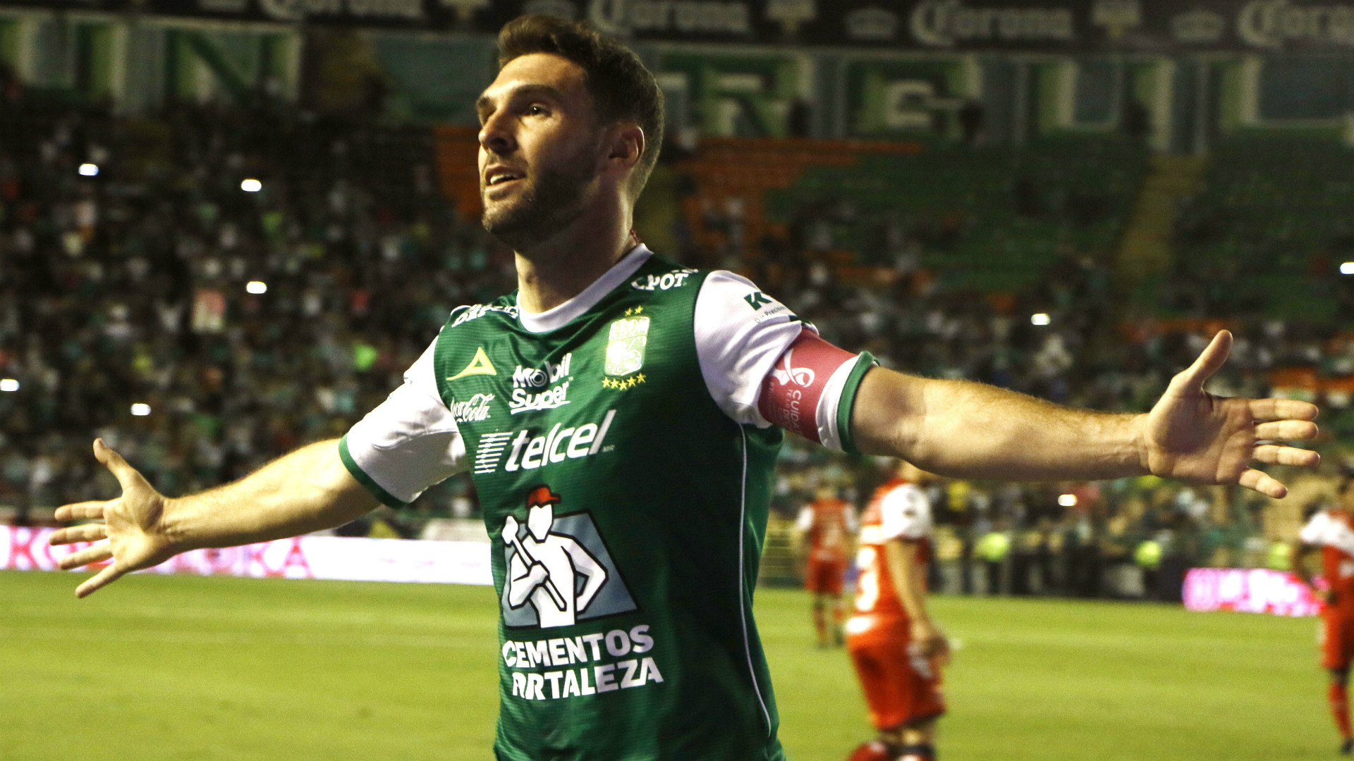 Mauro Boselli Leon