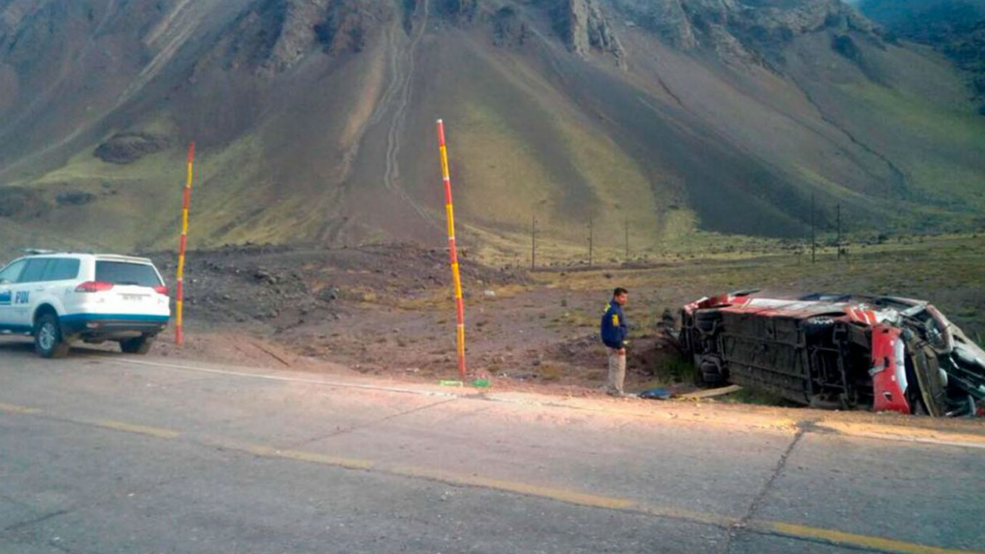 Al menos 3 fallecidos tras accidentes de bus chileno en Argentina Al menos 3 fallecidos tras accidentes de bus chileno en Argentina