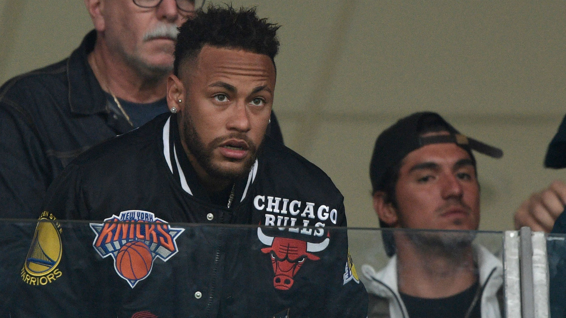PSG, Barça - Mercato : Thiago Silva fait déjà ses adieux à Neymar PSG, Barça - Mercato : Thiago Silva fait déjà ses adieux à Neymar