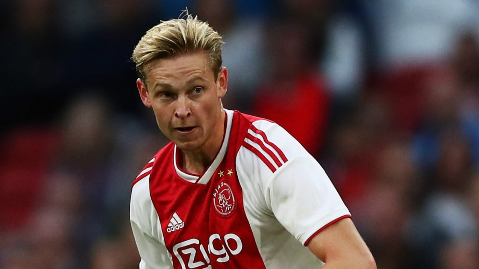 https://images.performgroup.com/di/library/GOAL/1e/7b/frenkie-de-jong-ajax-2018-19_1juctjb632y2y1b0d10iaelf21.jpg?t=-684690251&quality=90&w=0&h=900%20480%20@2x,