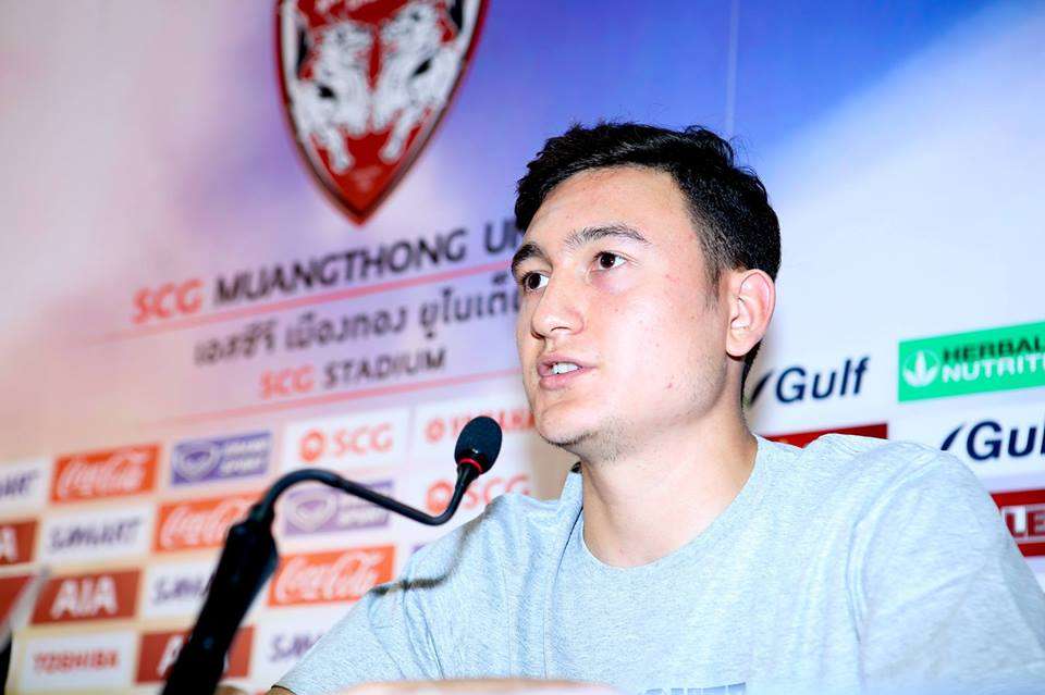 เล่นไพ่ออนไลน์