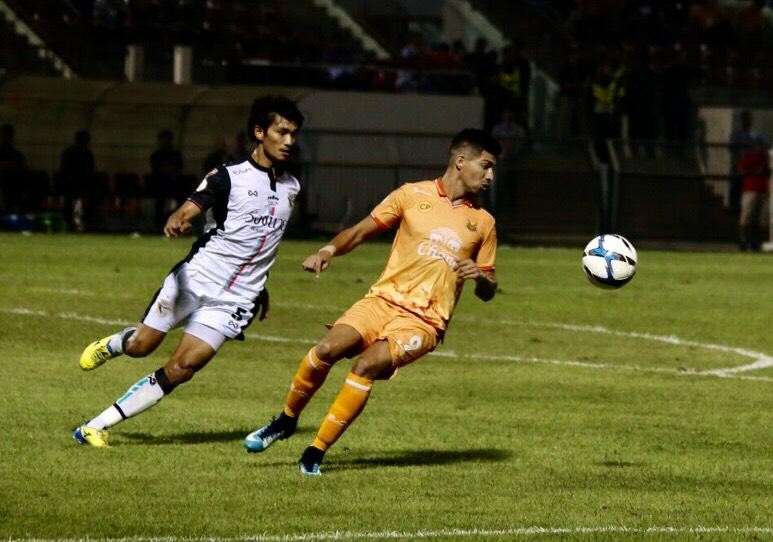ผลการค้นหารูปภาพสำหรับ สุโขทัยชนะ 4 นัดติดจิกชัยนาท 4-2