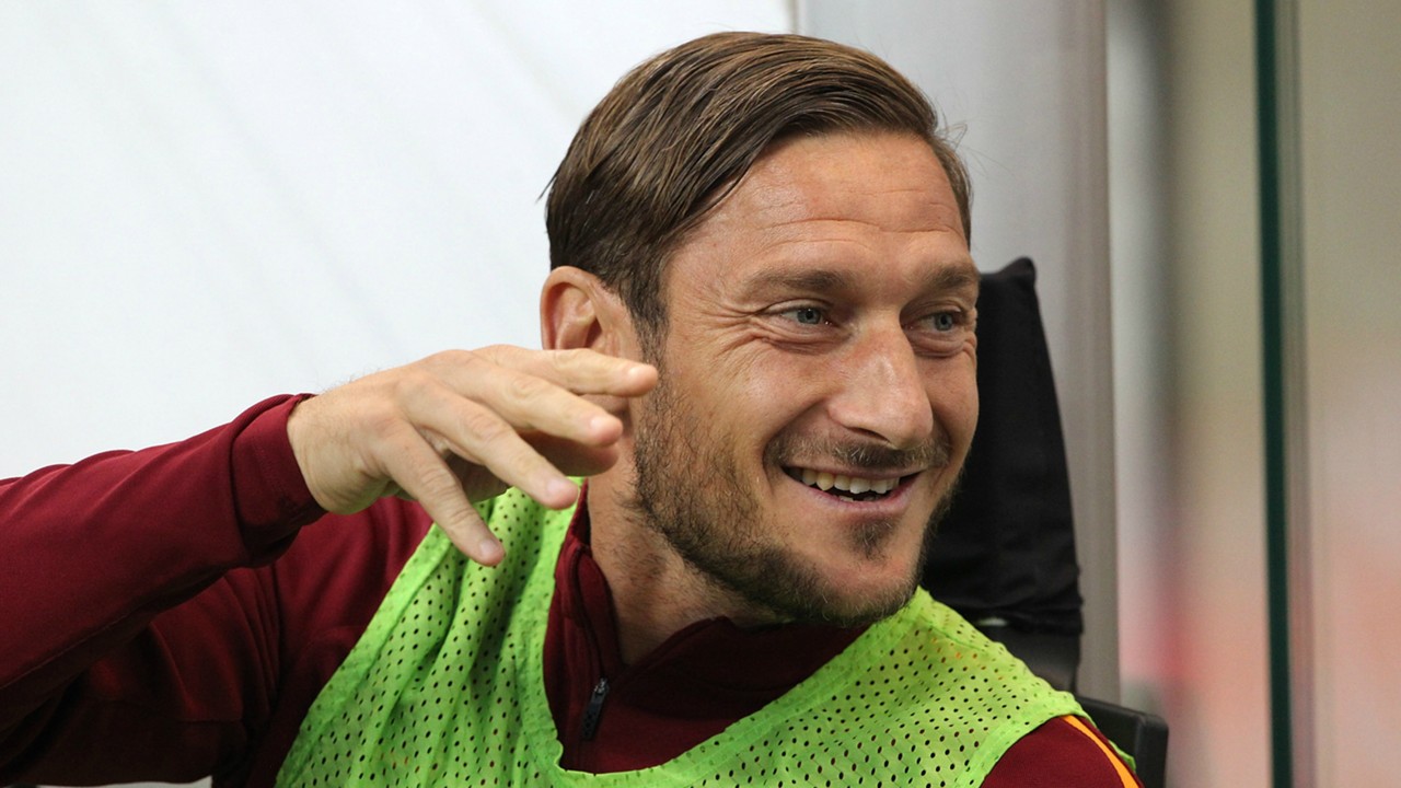 Ultime ore da giocatore della Roma per Totti: "Non dormirò"