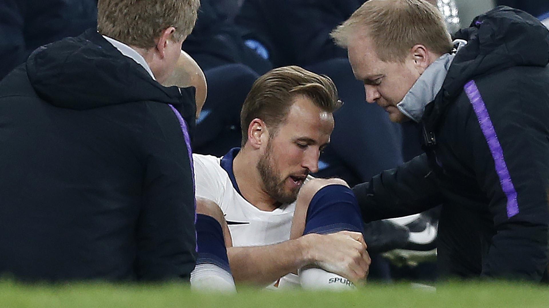 Harry Kane injury: Blow for Tottenham as striker goes off with another ankle problem ...
