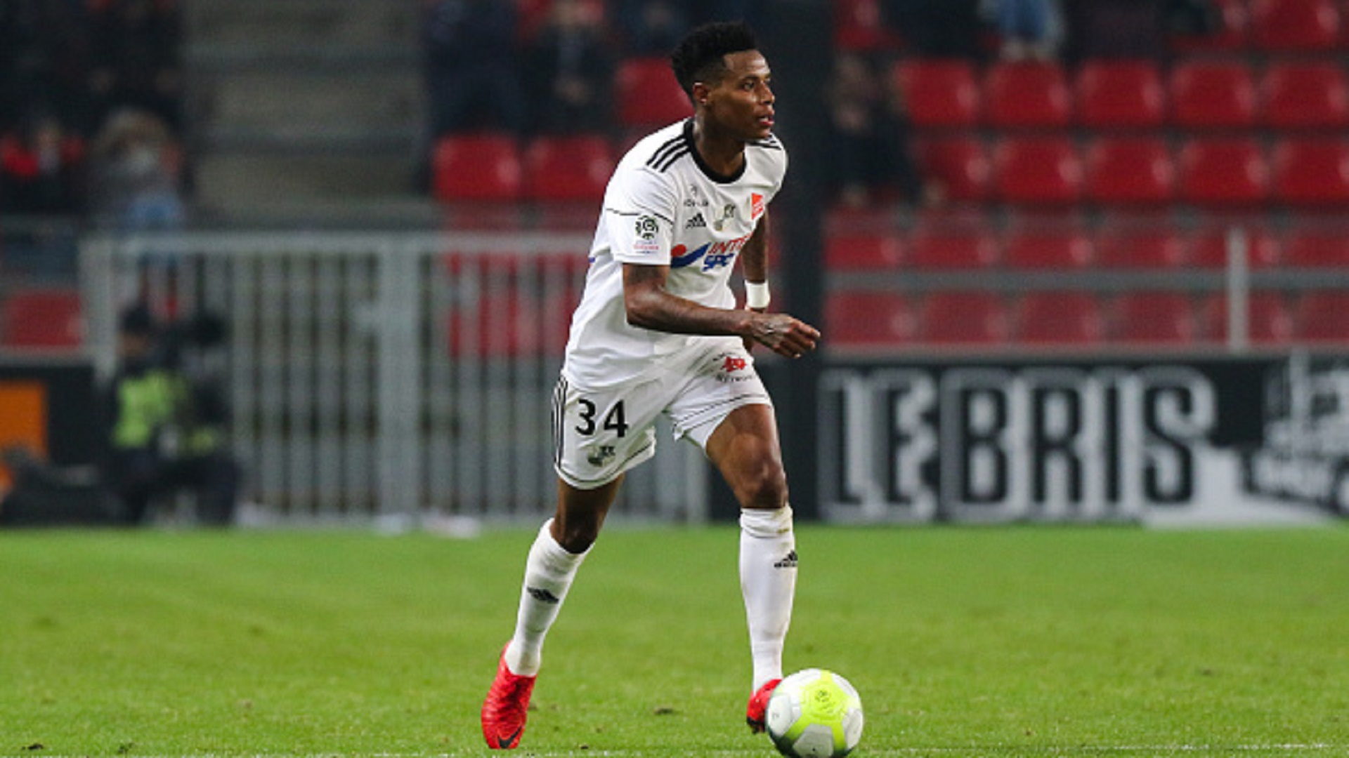 Bongani Zungu Amiens SC Ligue 1 2 December 2017