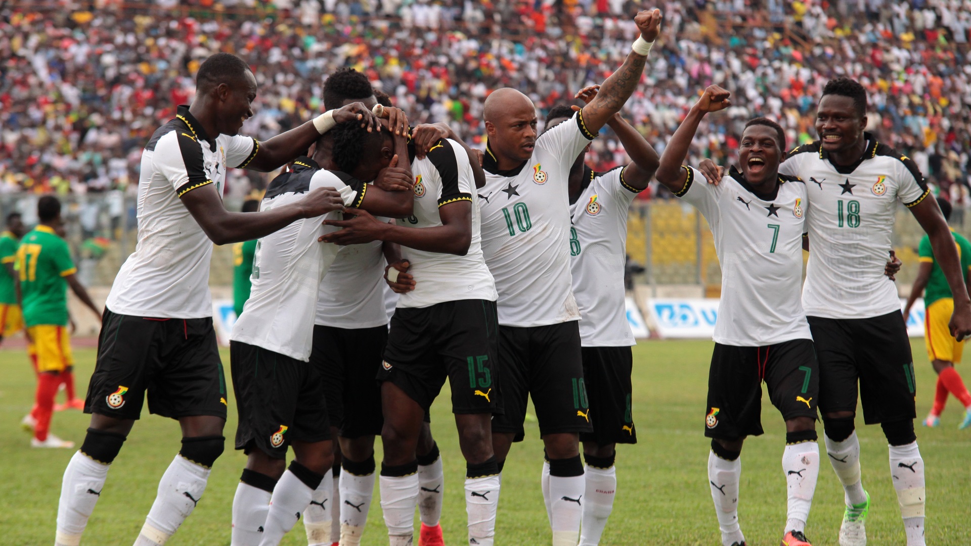 Andre Ayew, Daniel Amartey & Ghana celebrate