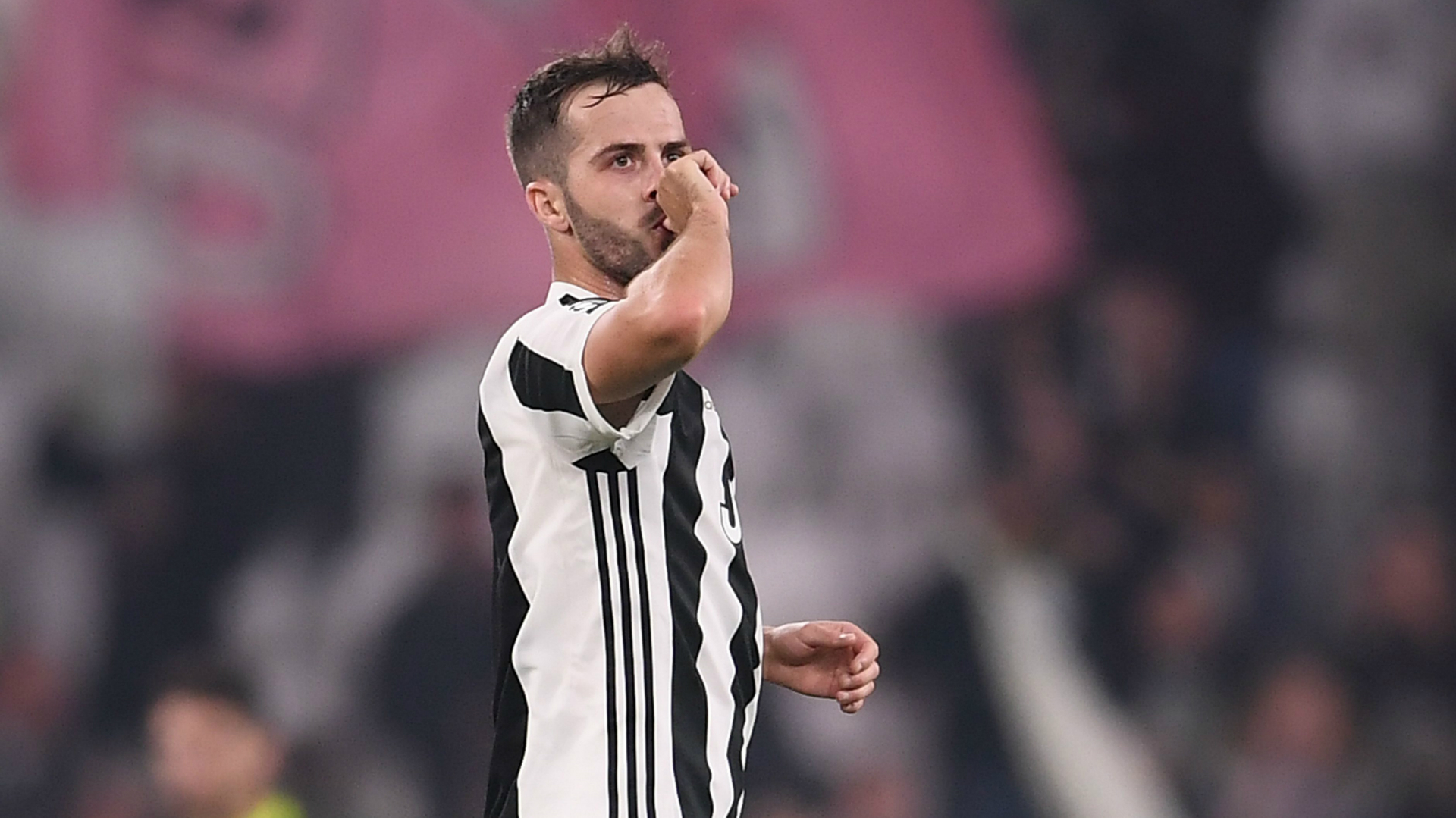 Juve: Pjanic, sappiamo come migliorare Juve: Pjanic, sappiamo come migliorare