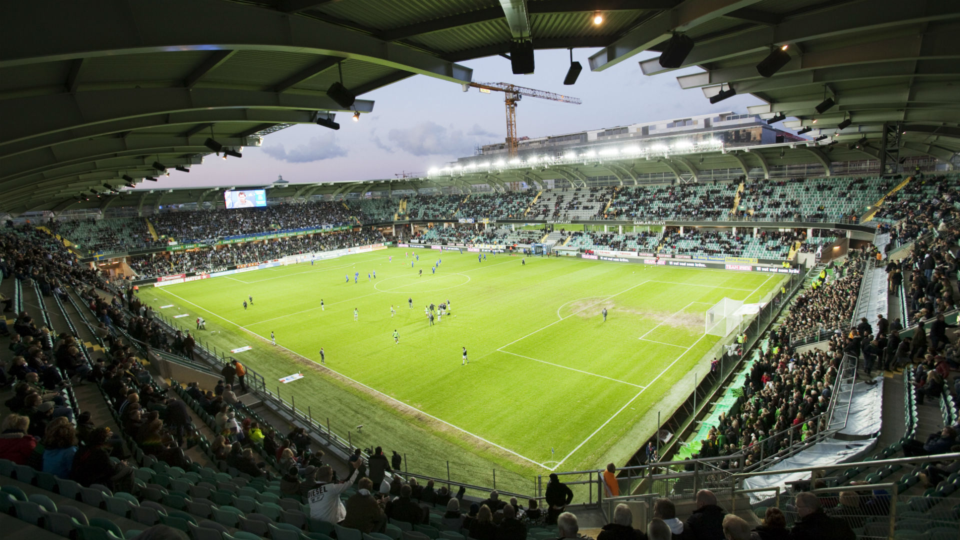 Тысяча мест. Уллеви. Gamla Ullevi стадион. Стадион Сан-Паоло. Футбольный стадион в Гетеборге.