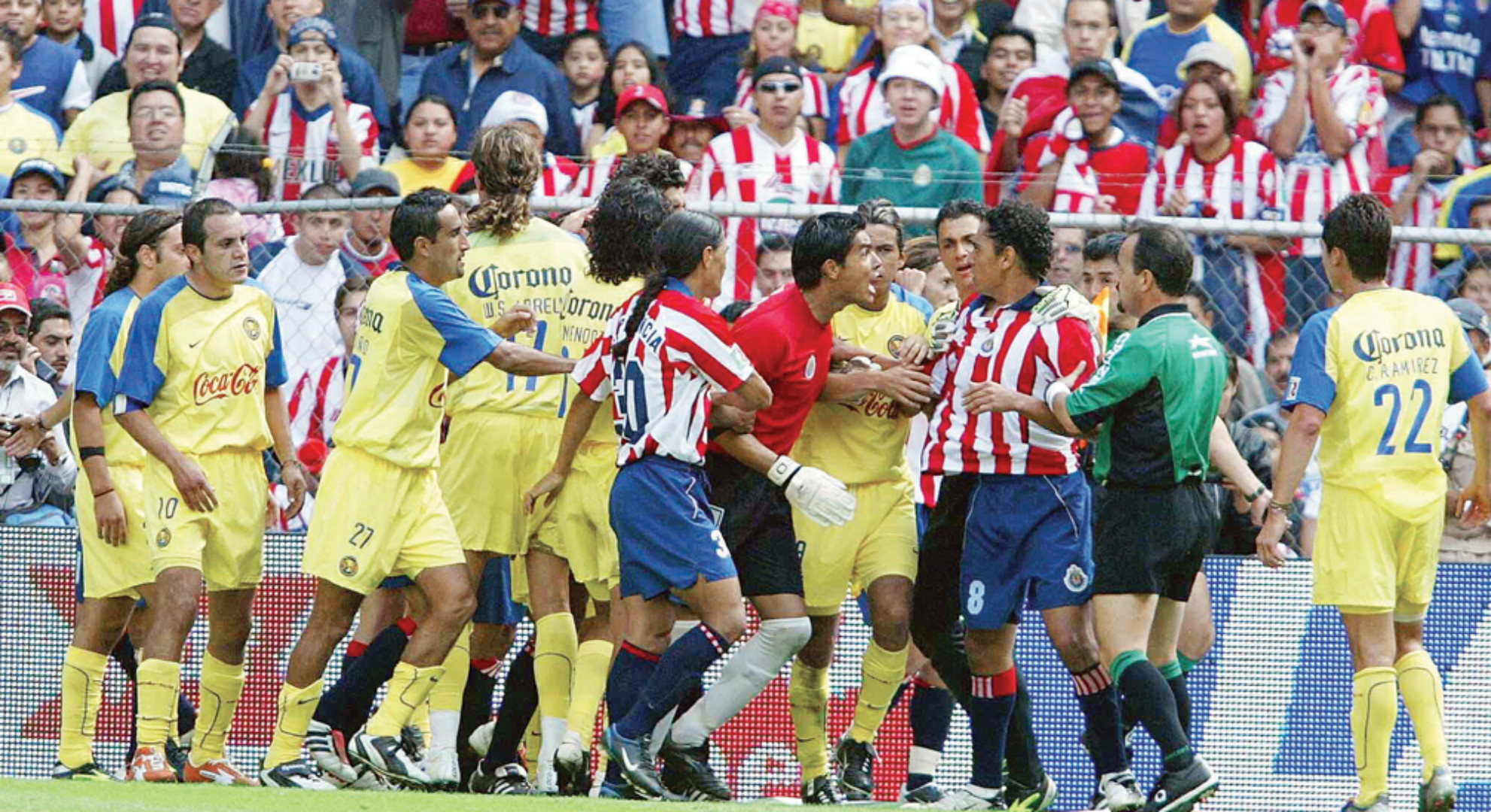 Resultado de imagen para pelea chivas america
