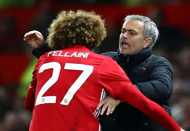 marouane-fellaini-jose-mourinho-manchester-united_lq6gyyhkueiq14nwkcujbjgt9.jpg