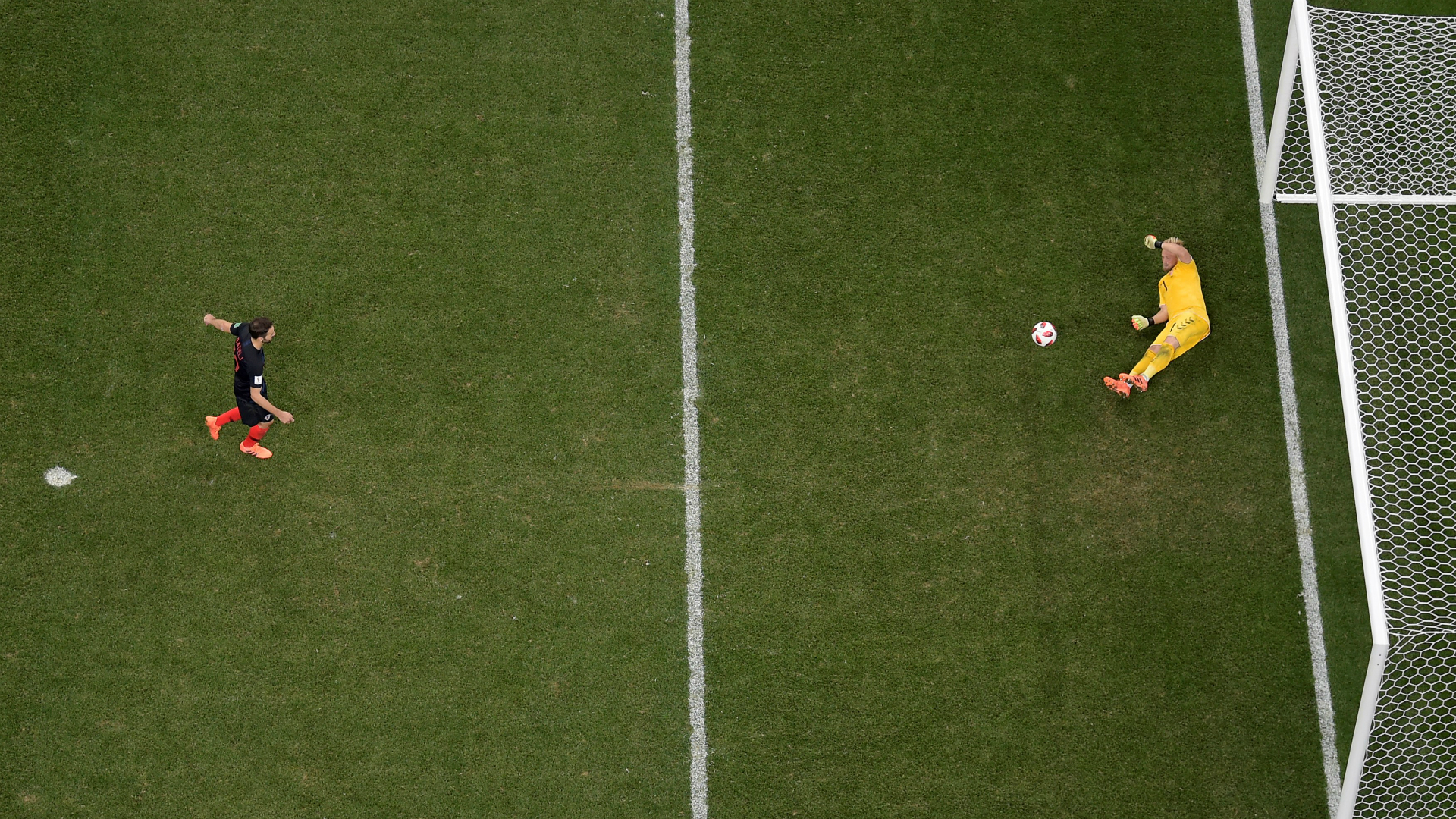 Milan badelj Kasper Schmeichel penalty Croatia Denmark WC 01072018