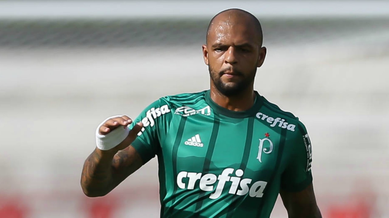 [ENQUETE] Torcedor, você renovaria o contrato do volante Felipe Melo?