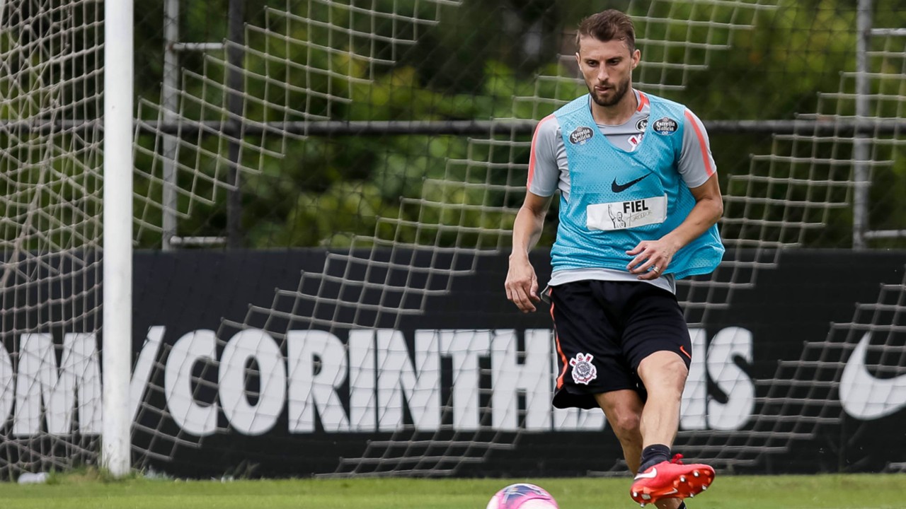 Contrato de Henrique é publicado no BID