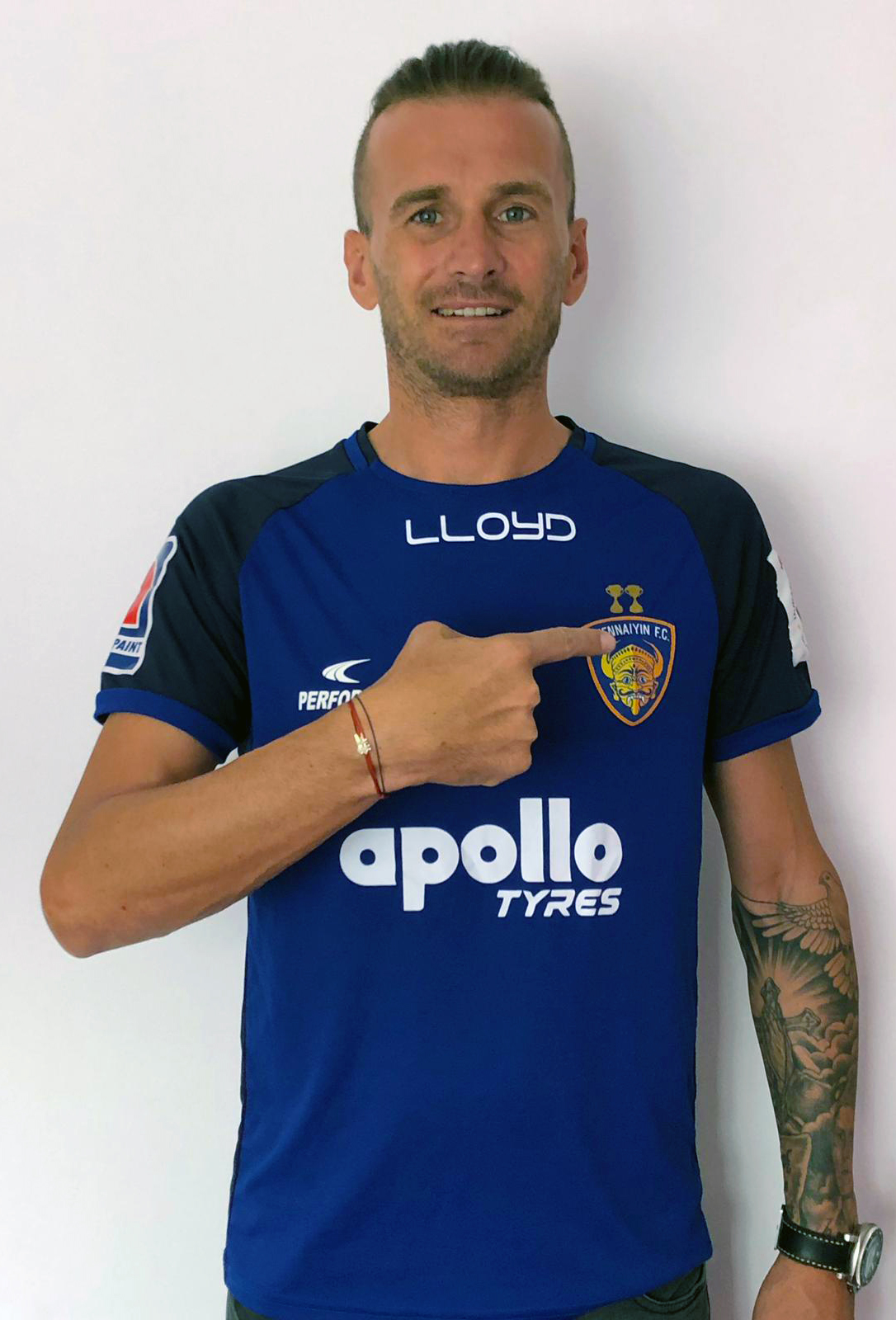 ISL 201920 Lucian Goian to fill a Henrique Serenoshaped void at
