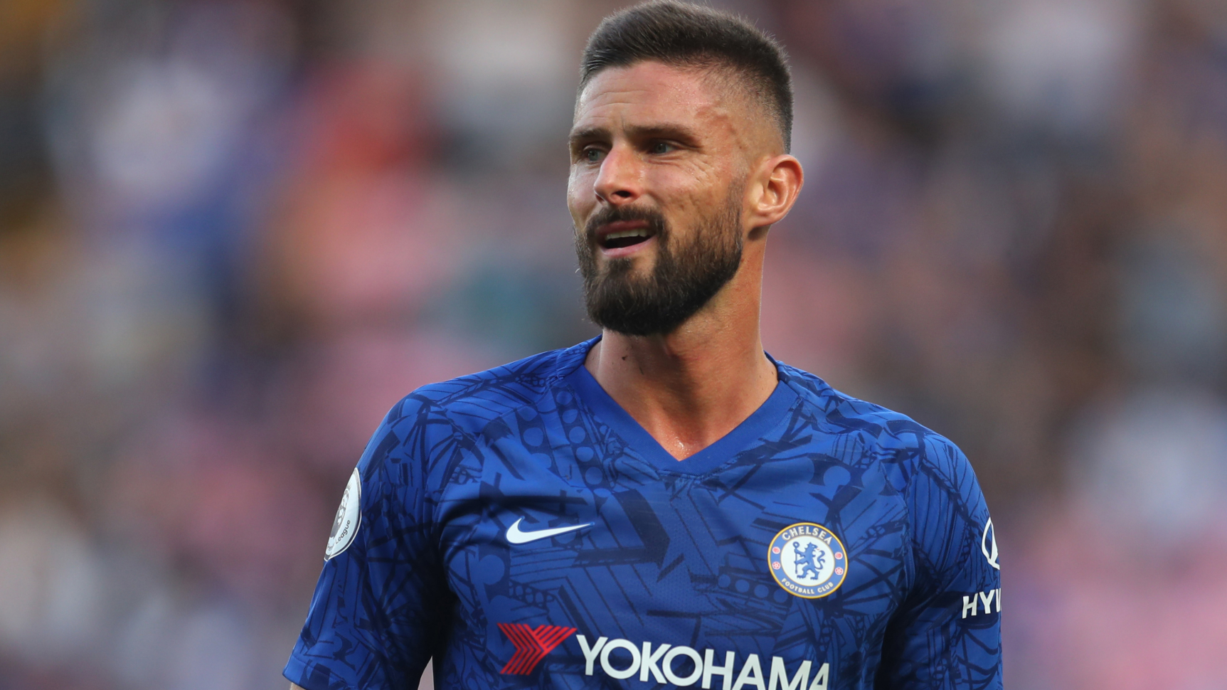 Chelsea striker Giroud unhappy at fringe role but won't criticise