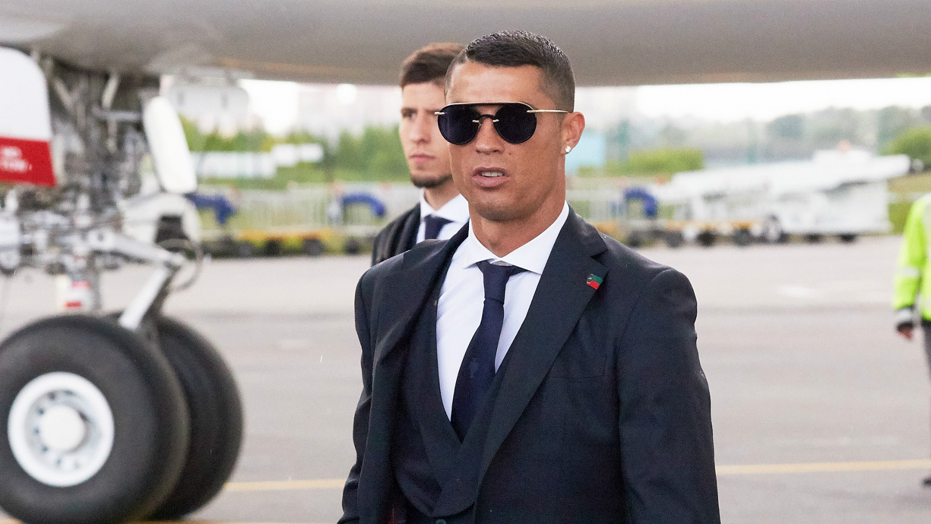 Cristiano Ronaldo paga il fisco: 18.8 milioni di euro Cristiano Ronaldo paga il fisco: 18.8 milioni di euro