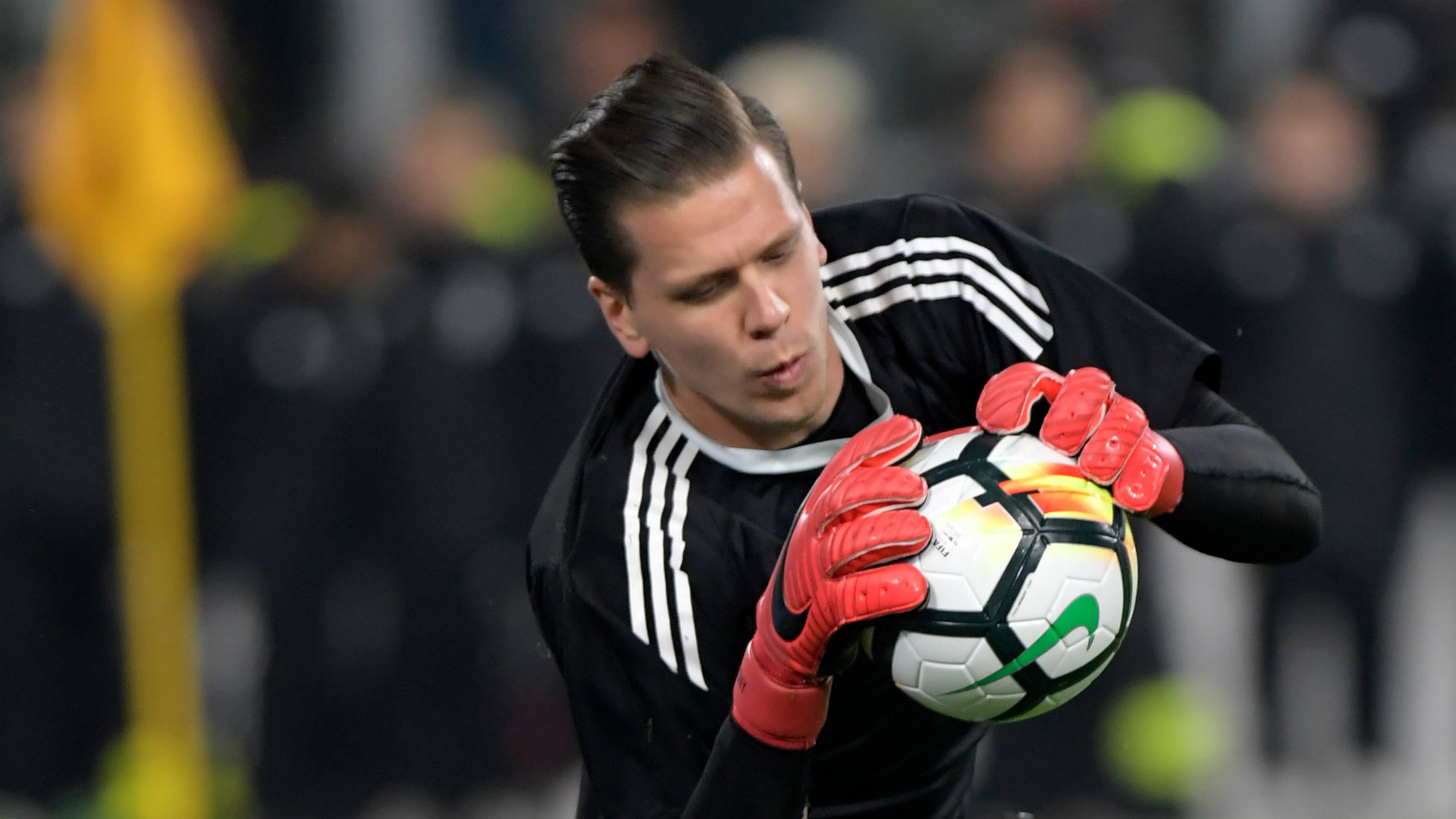 Szczesny: 'Ottavi Champions? La Juve non teme nessuno, spero di incontrare...' Szczesny: 'Ottavi Champions? La Juve non teme nessuno, spero di incontrare...'