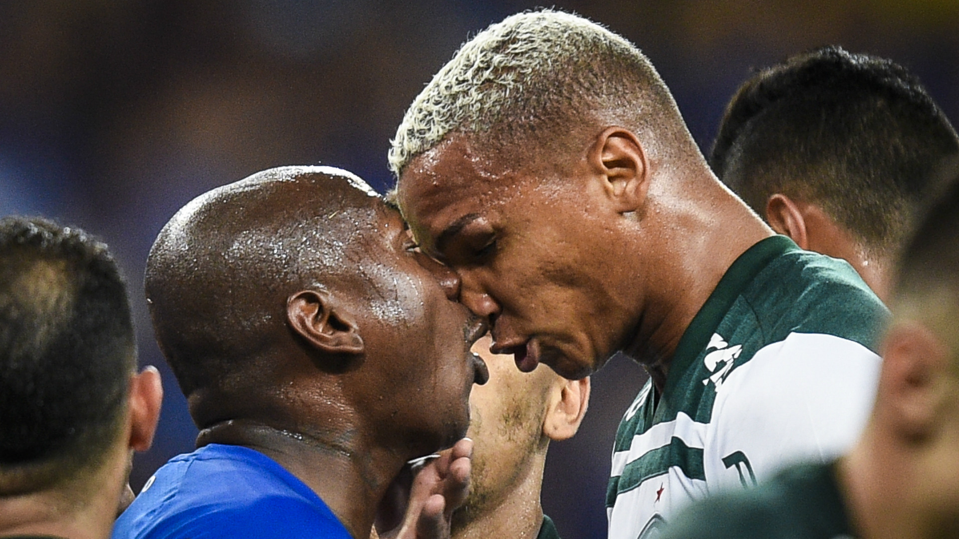 Cruzeiro y Palmeiras terminaron a las trompadas - Fútbol Cruzeiro y Palmeiras terminaron a las trompadas - Fútbol