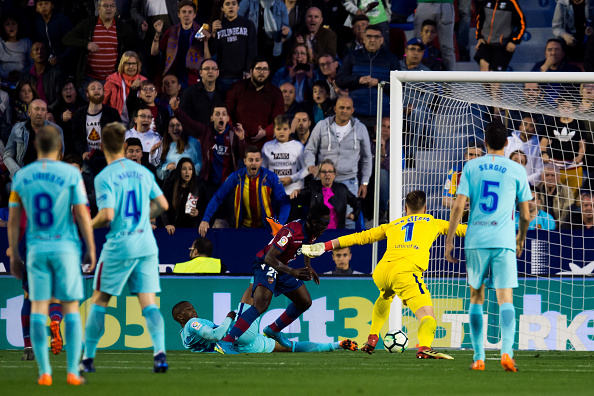 Emmanuel Boateng vs Barcelon