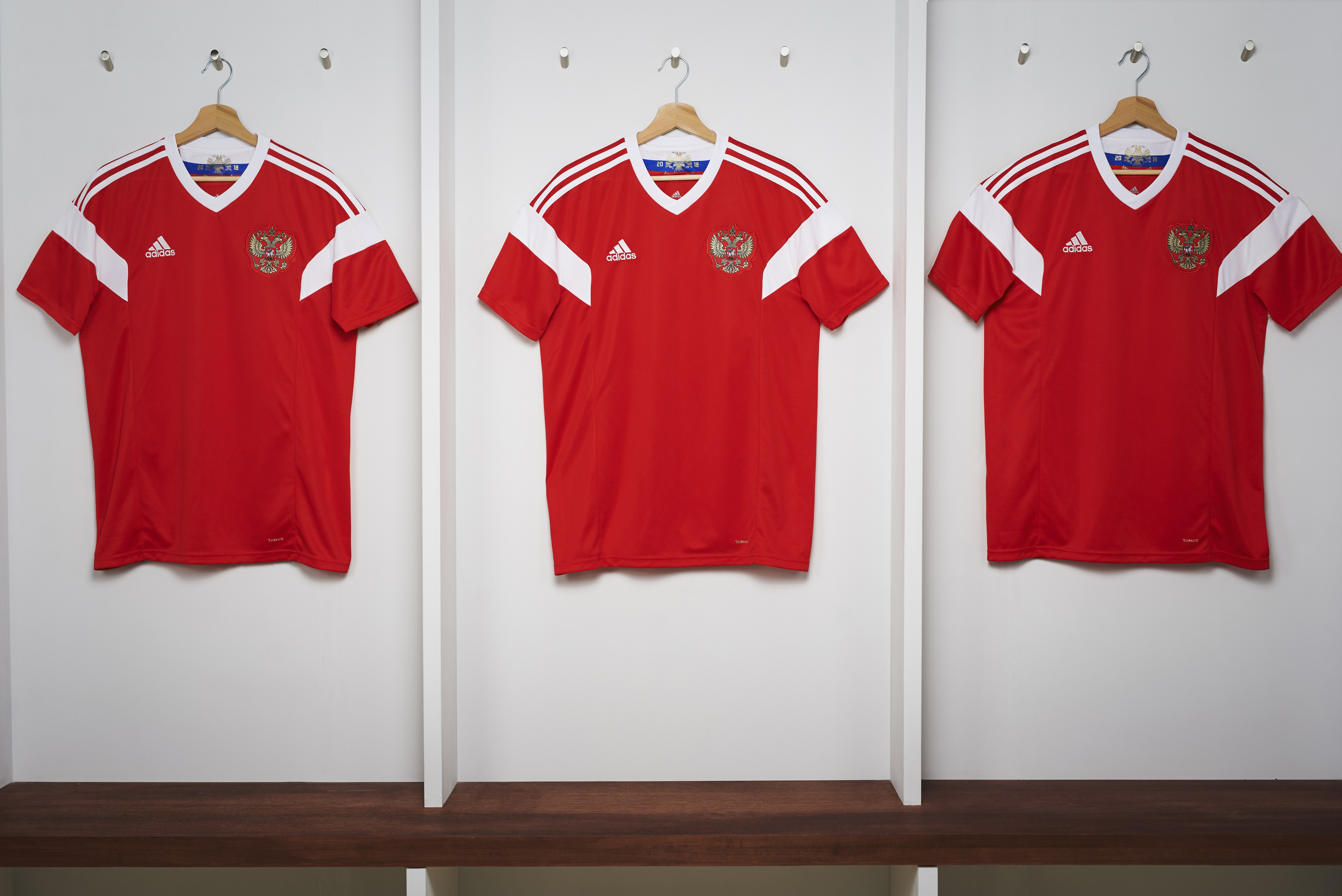 russia-world-cup-kit_1iuo7gpqyo2kq1ah8zk85au7v9.jpg