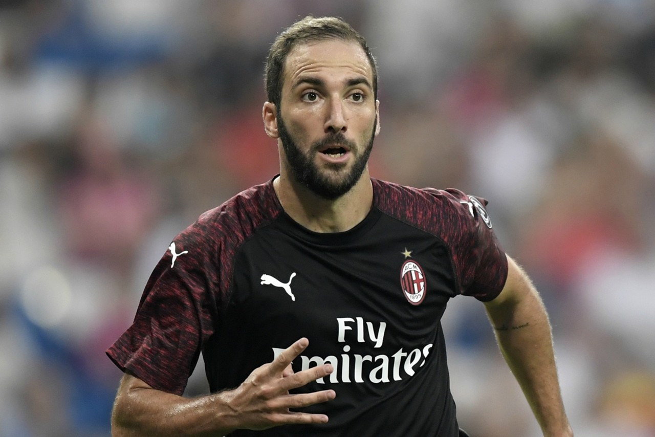 Risultati immagini per higuain milan