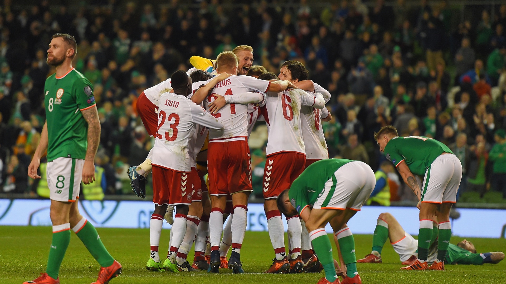 Kasper Schmeichel Fans Republik Irlandia Luar Biasa Goalcom