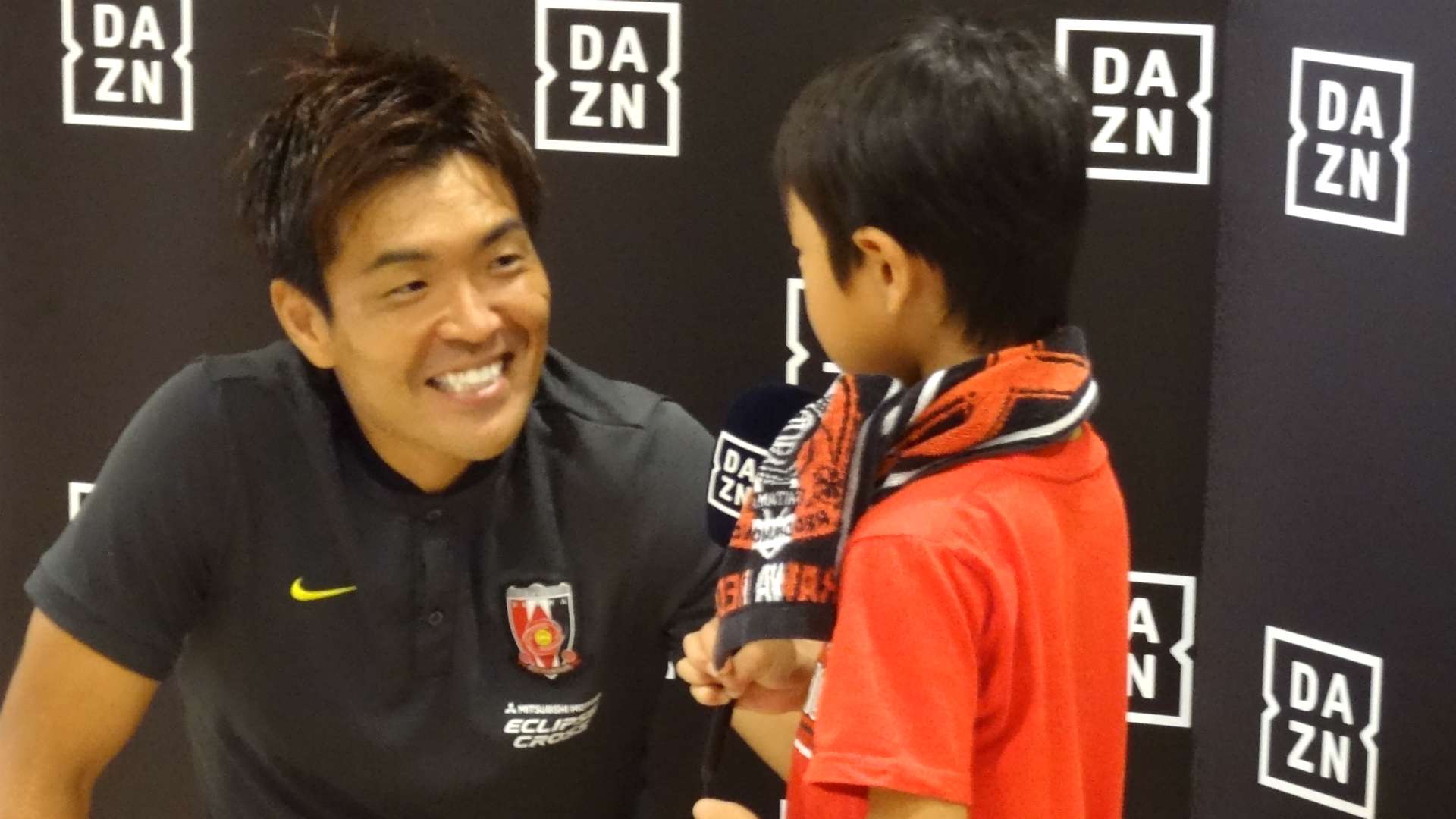 サポーターは嬉しい!浦和レッズとDAZNが“新たな企画”