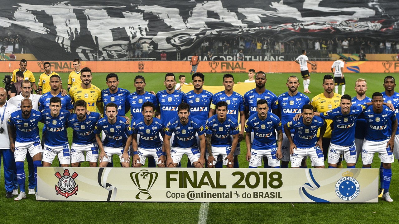 Festa, 6 a 1 e bastidores: jogadores do Cruzeiro comemoram hexa nas redes sociais