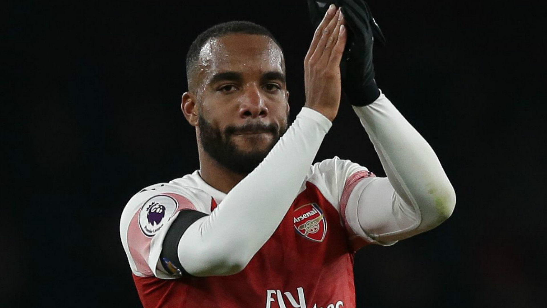 Lacazette strikes late as Arsenal hold Liverpool