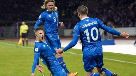 Johann Berg Gudmundsson Gylfi Sigurdsson Iceland Kosovo