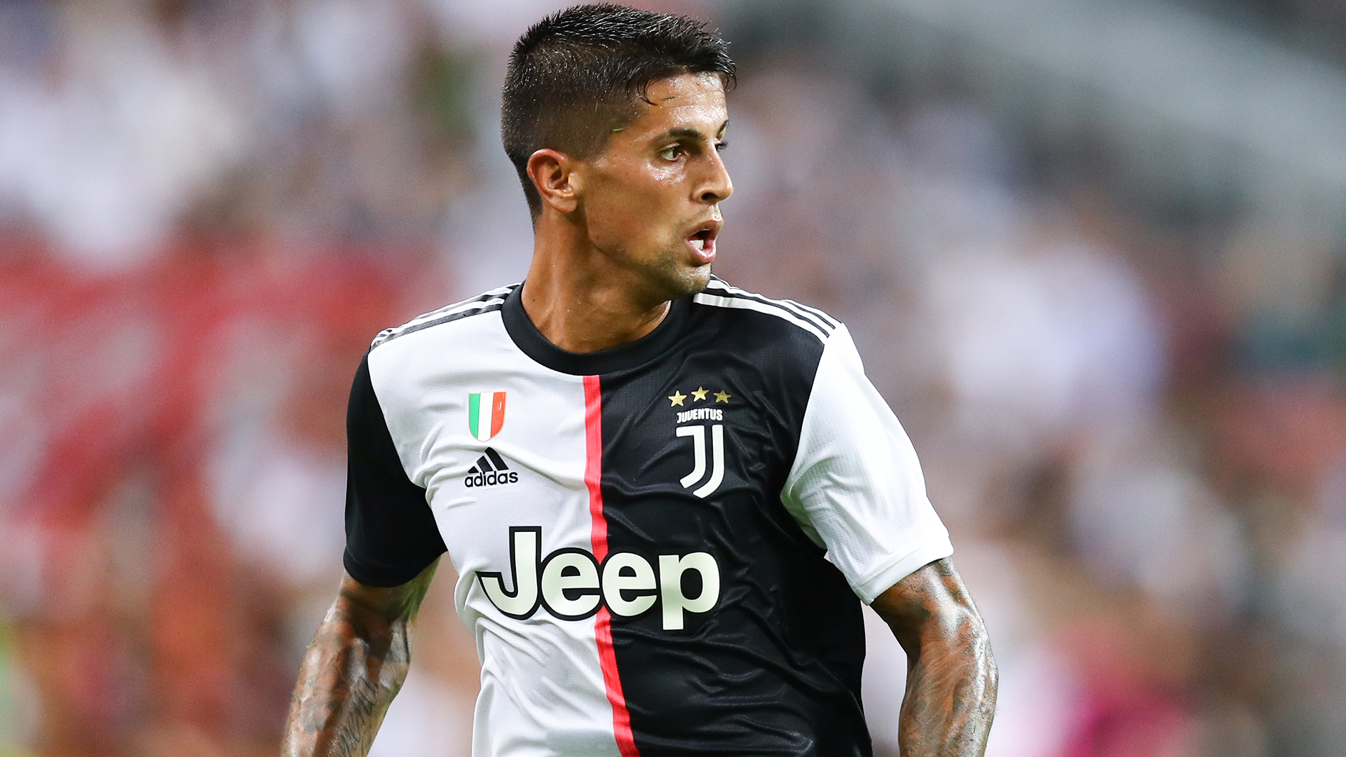 https://images.performgroup.com/di/library/GOAL/5a/64/joao-cancelo-juventus_1ffhx0tkdn4lzzb11rrax7tyj.jpg