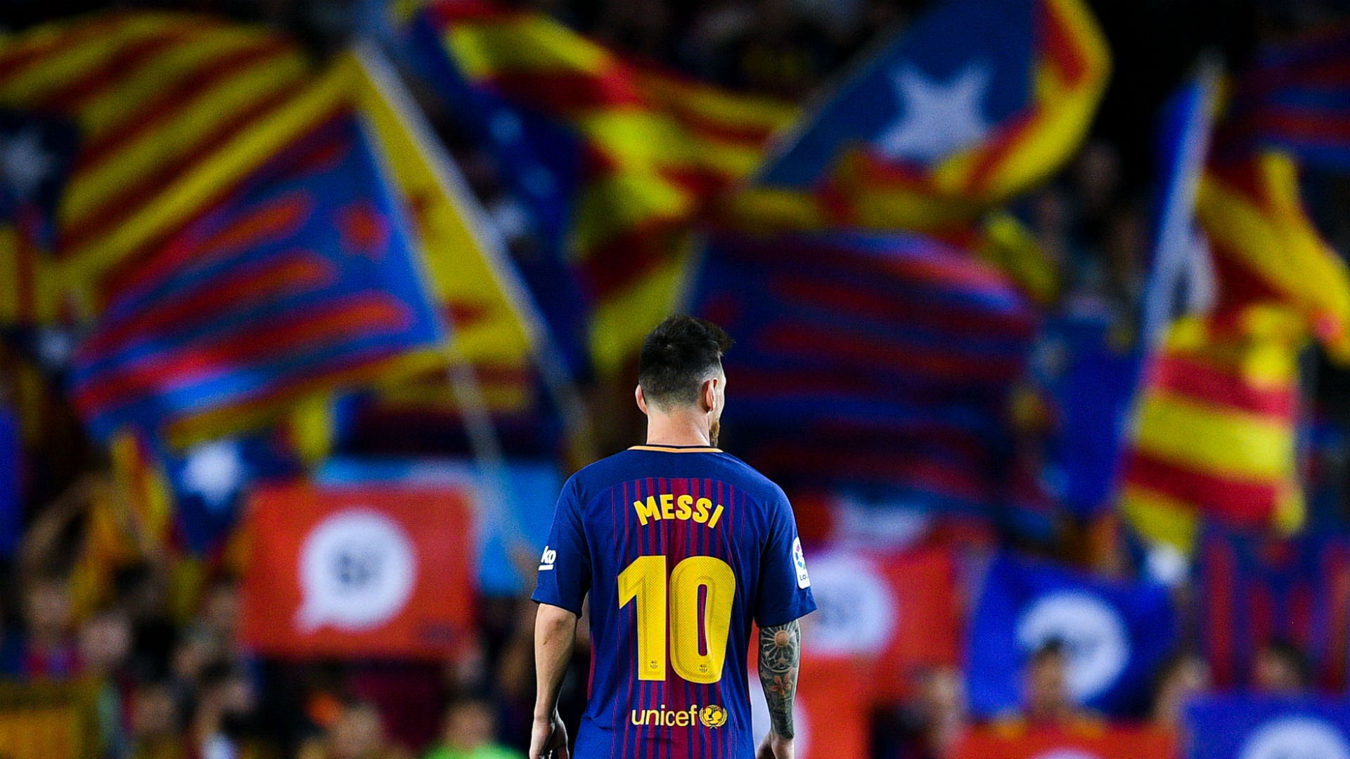 LionelMessi Barcelona Catalan flags 2017