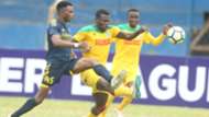Edwin Lavatsa of Wazito v Mathare United.