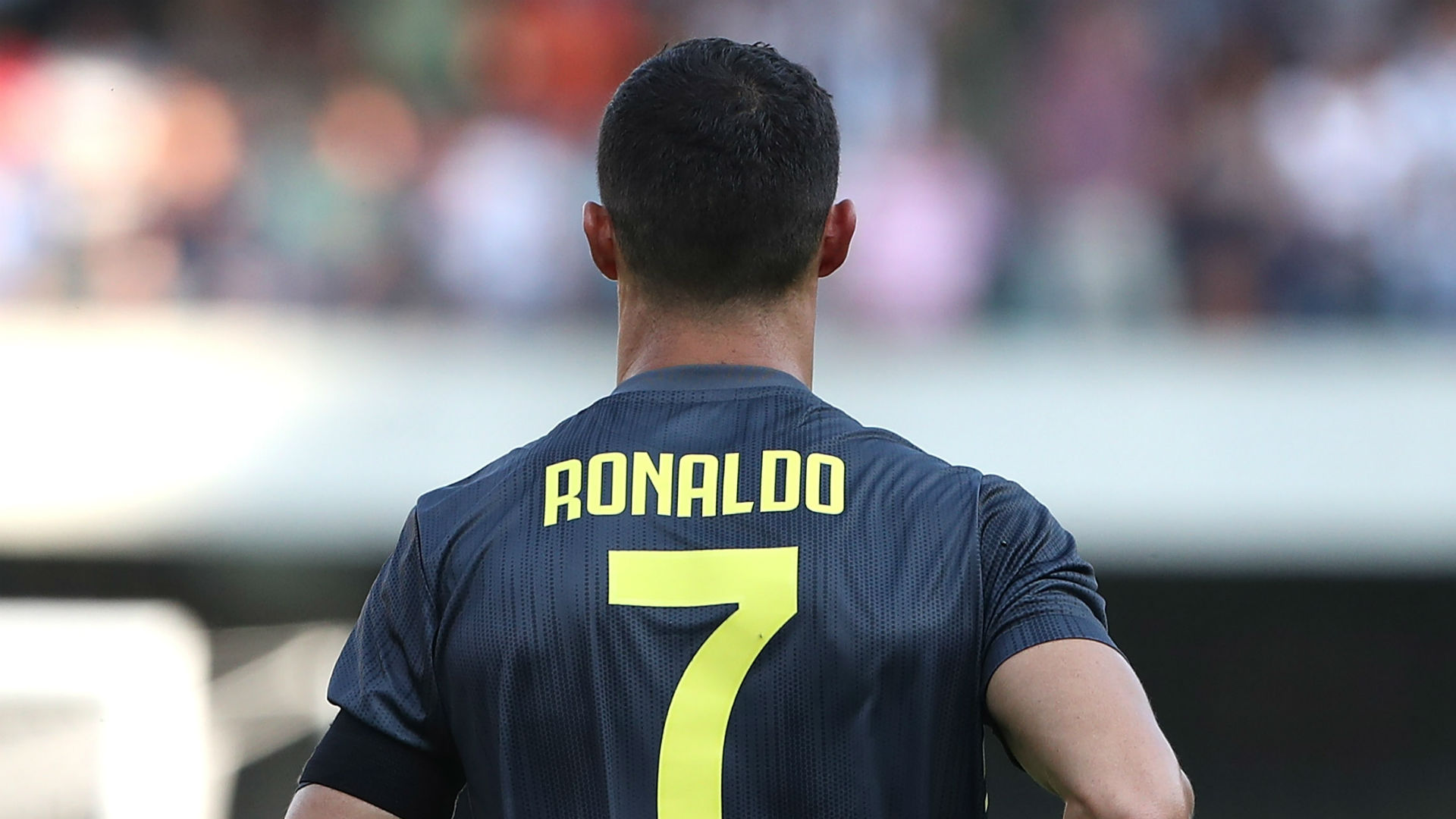 Why does Cristiano Ronaldo wear the No.7 shirt? | Goal.com