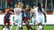 Sofiane Feghouli Olcay Sahan Trabzonspor Galatasaray 10292017