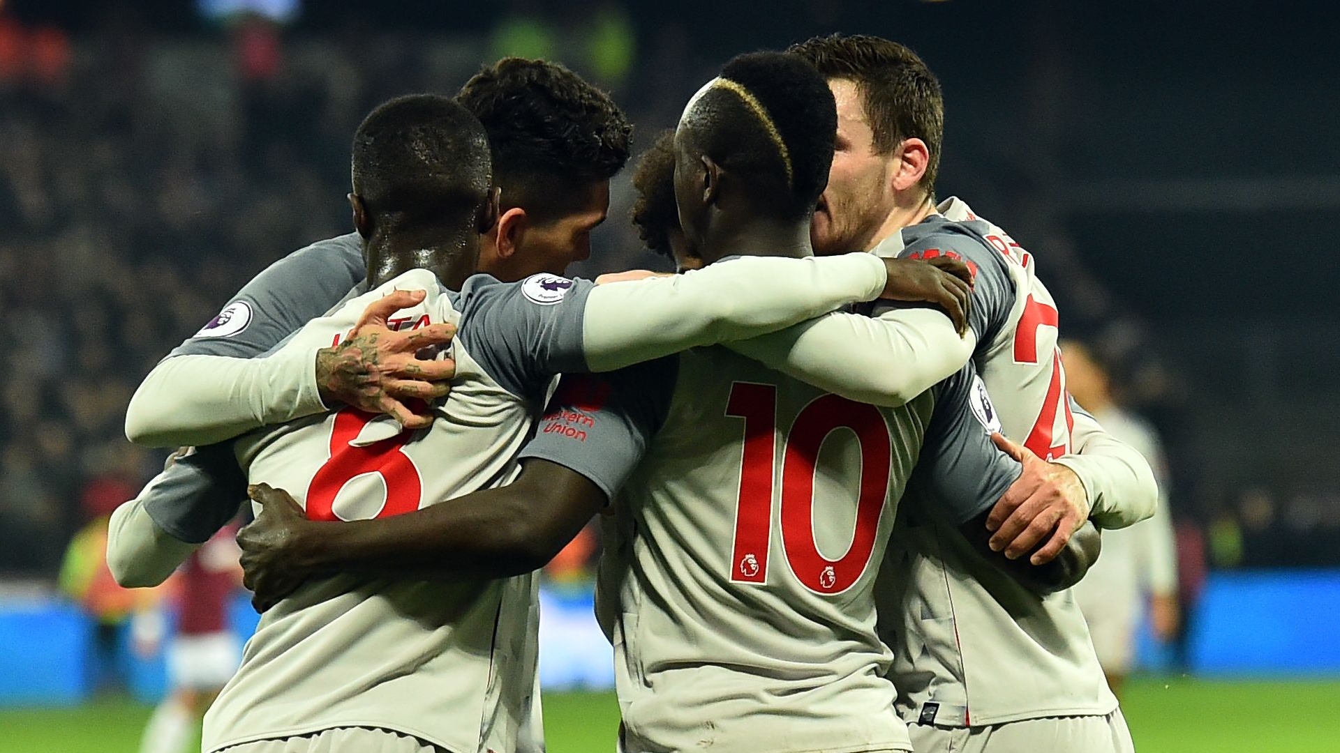 Liverpool celebrate at West Ham