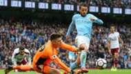 Bernardo Silva Nick Pope Manchester City Burnley 21102017
