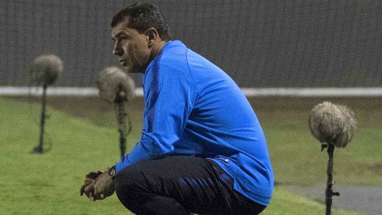 Carille tenta manter bom retrospecto em clássico contra o Palmeiras