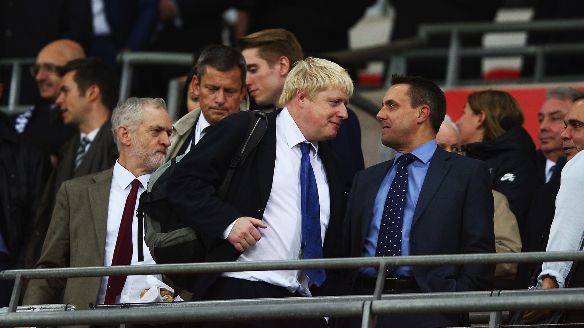 What football club does Boris Johnson support?