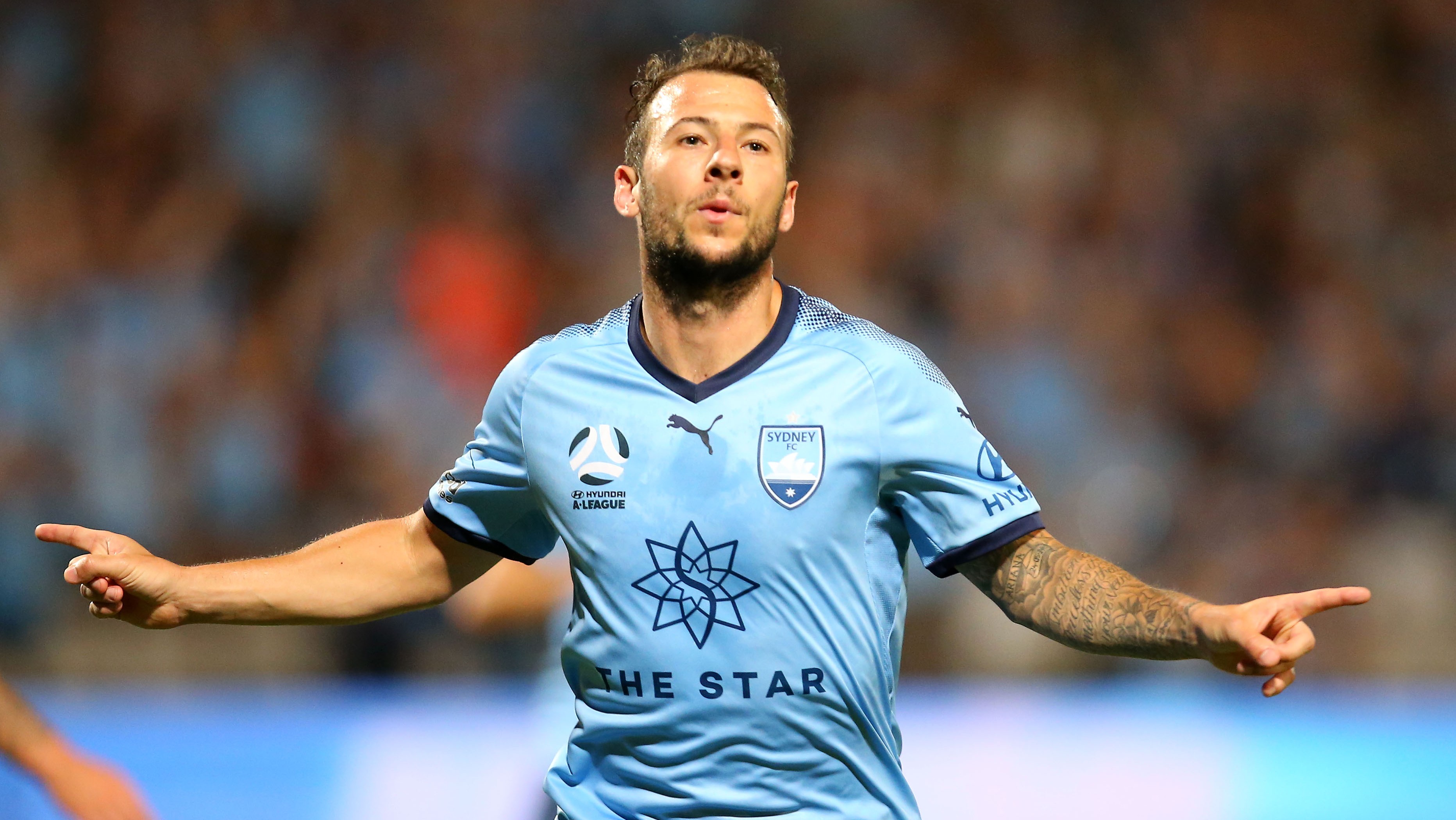 A-League news: Adam Le Fondre double, Andrew Redmayne ...