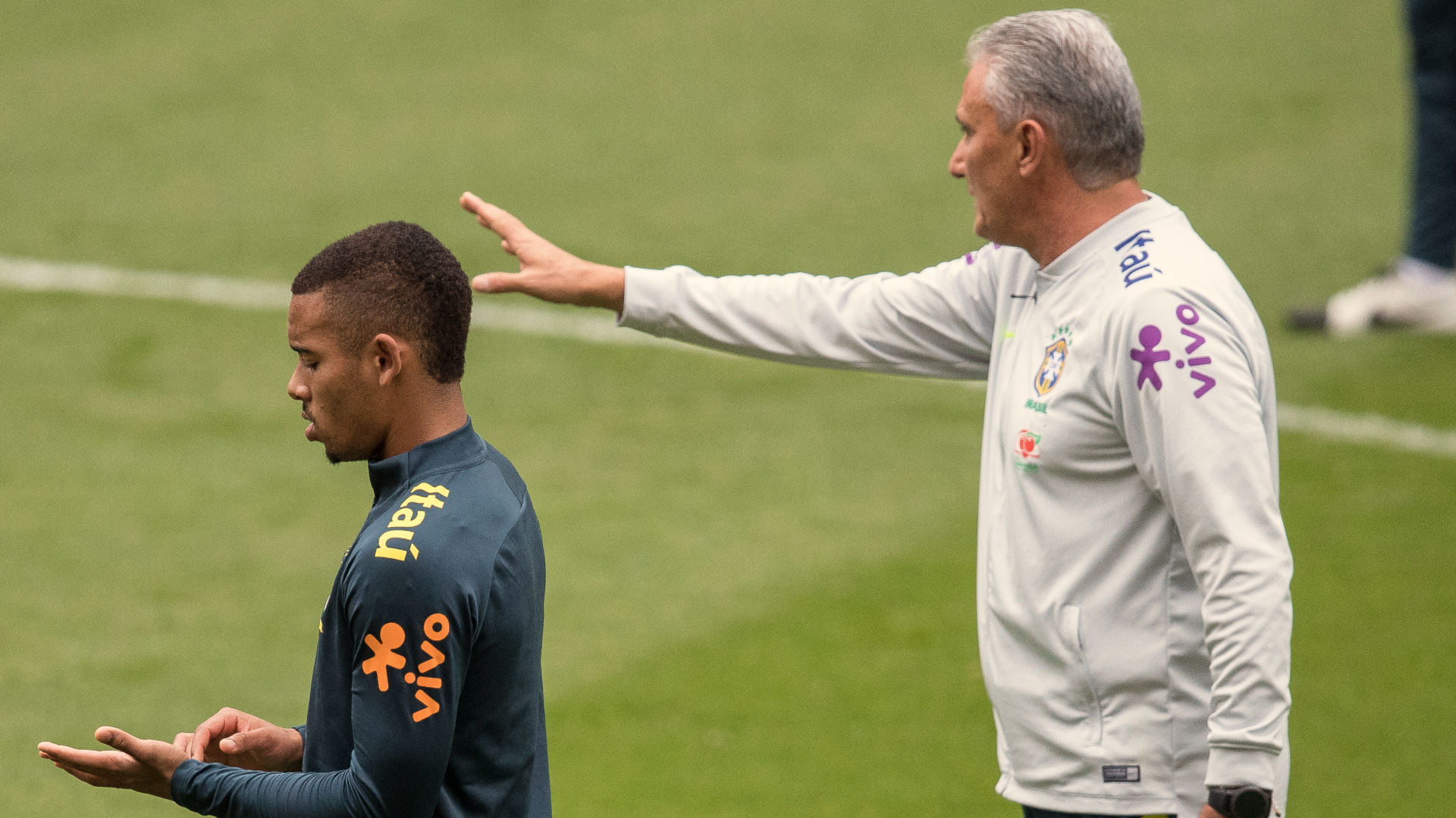 Tite Gabriel Jesus Brasil treino 02062018